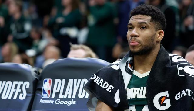 赛中相识, r和丹尼斯