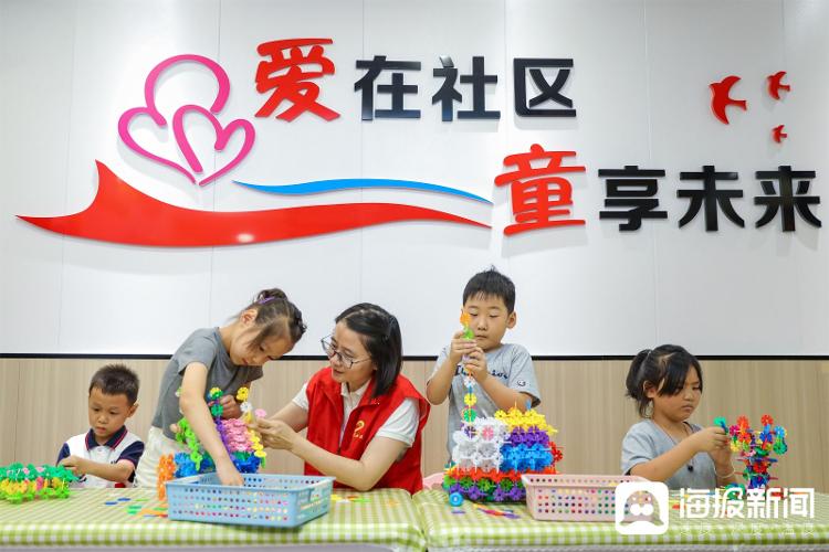 啃下酷夏, 村部门组织, 万亩玉米进