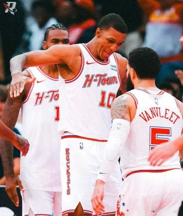 div, 乌度卡首先